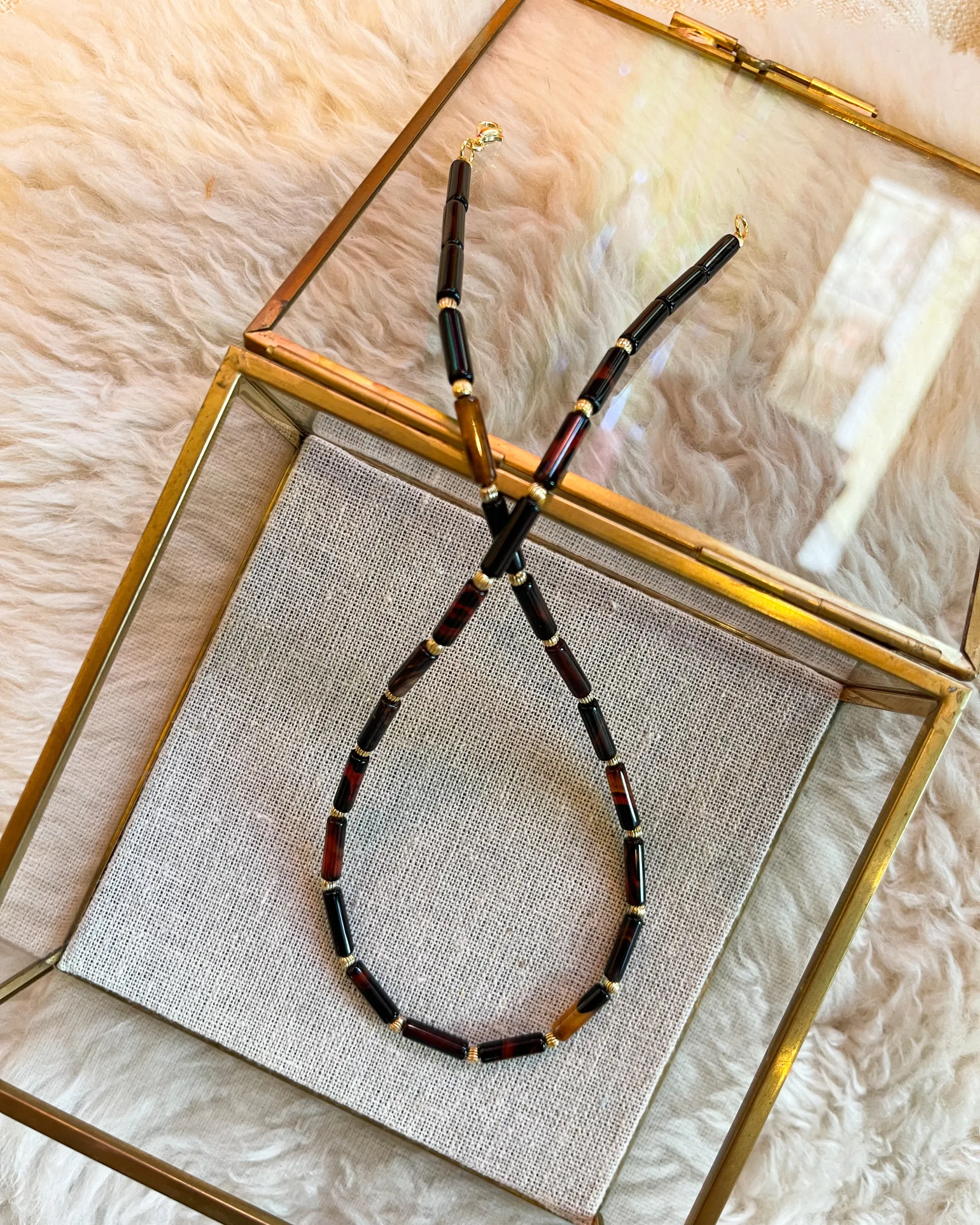 Agate Tortoiseshell Necklace