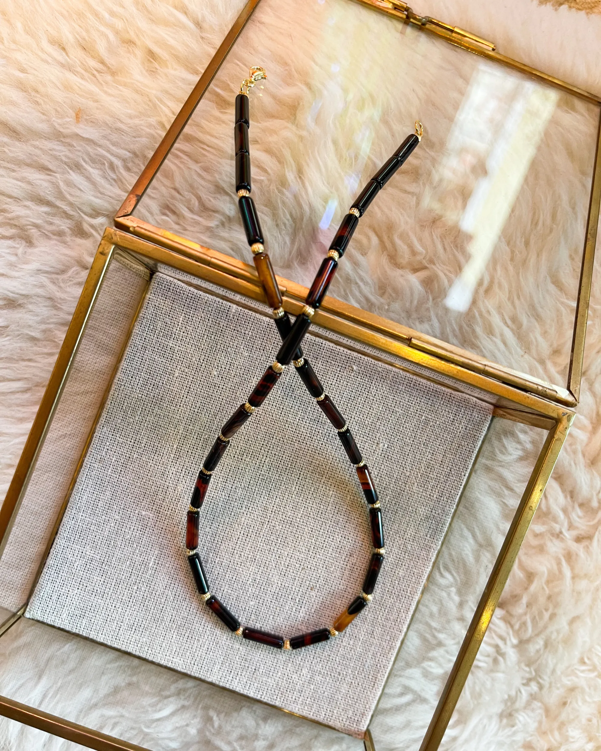 Agate Tortoiseshell Necklace