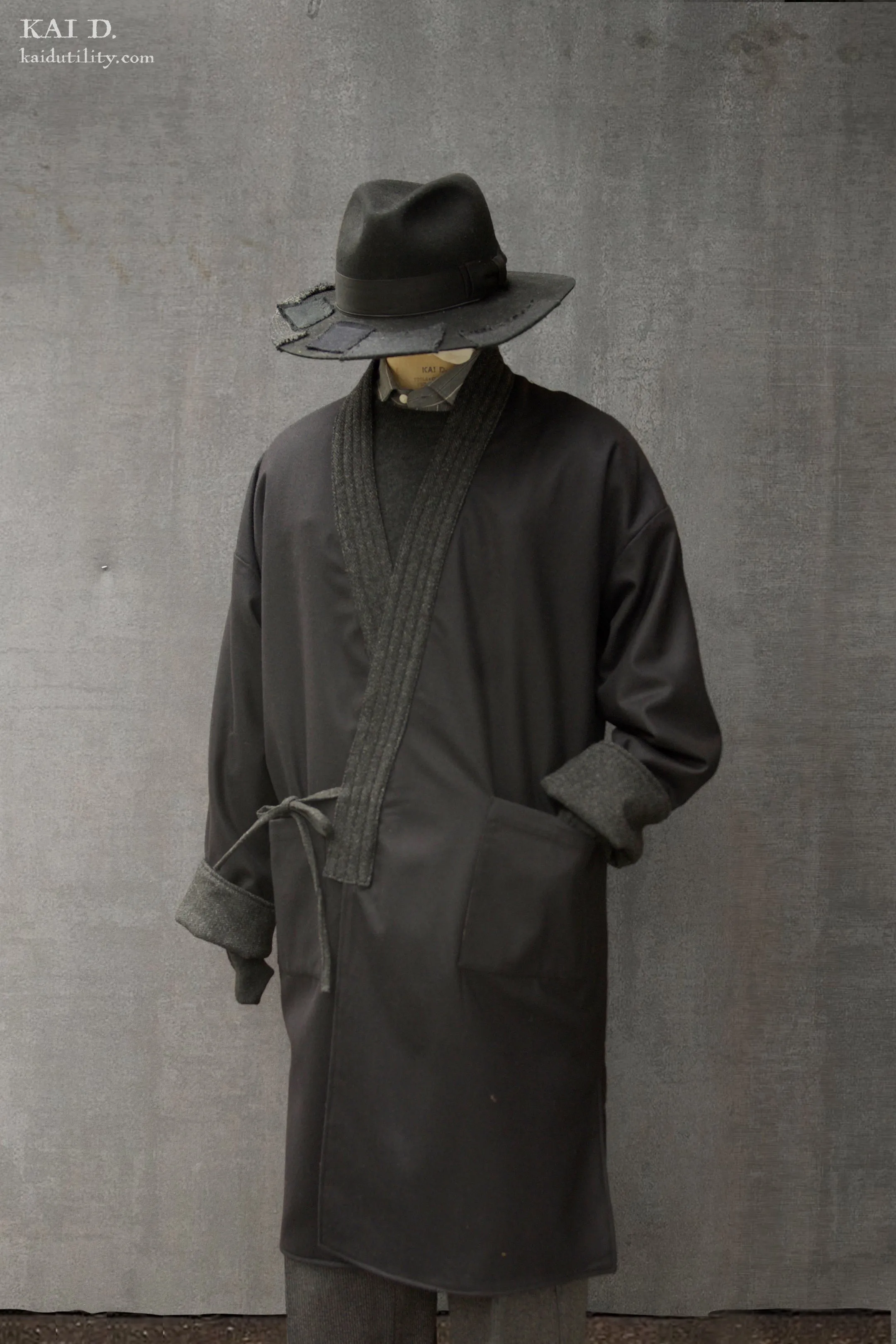 Full Length Japanese Farmer Coat - Nagamachi - Medium (NO RETURN)