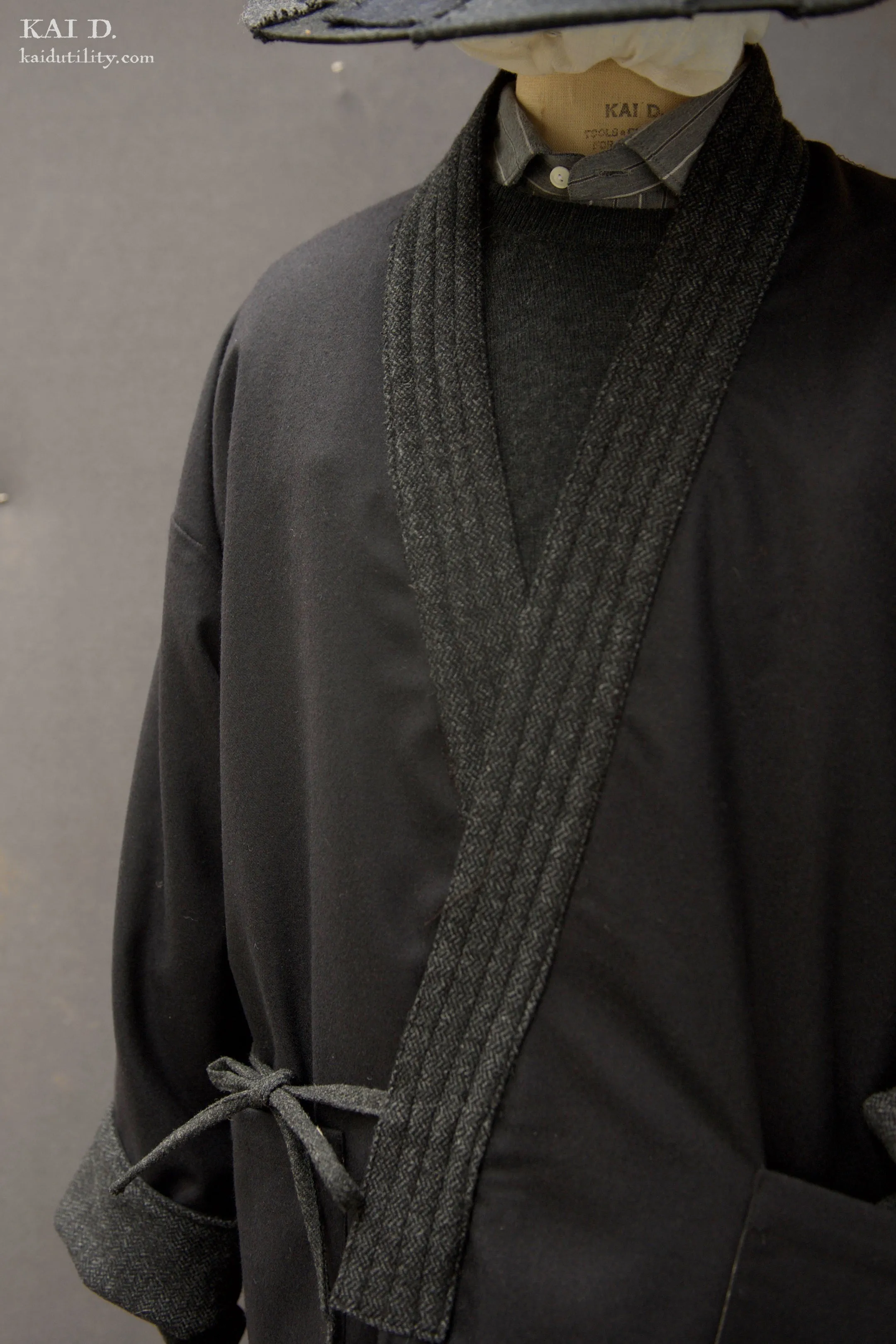 Full Length Japanese Farmer Coat - Nagamachi - Medium (NO RETURN)