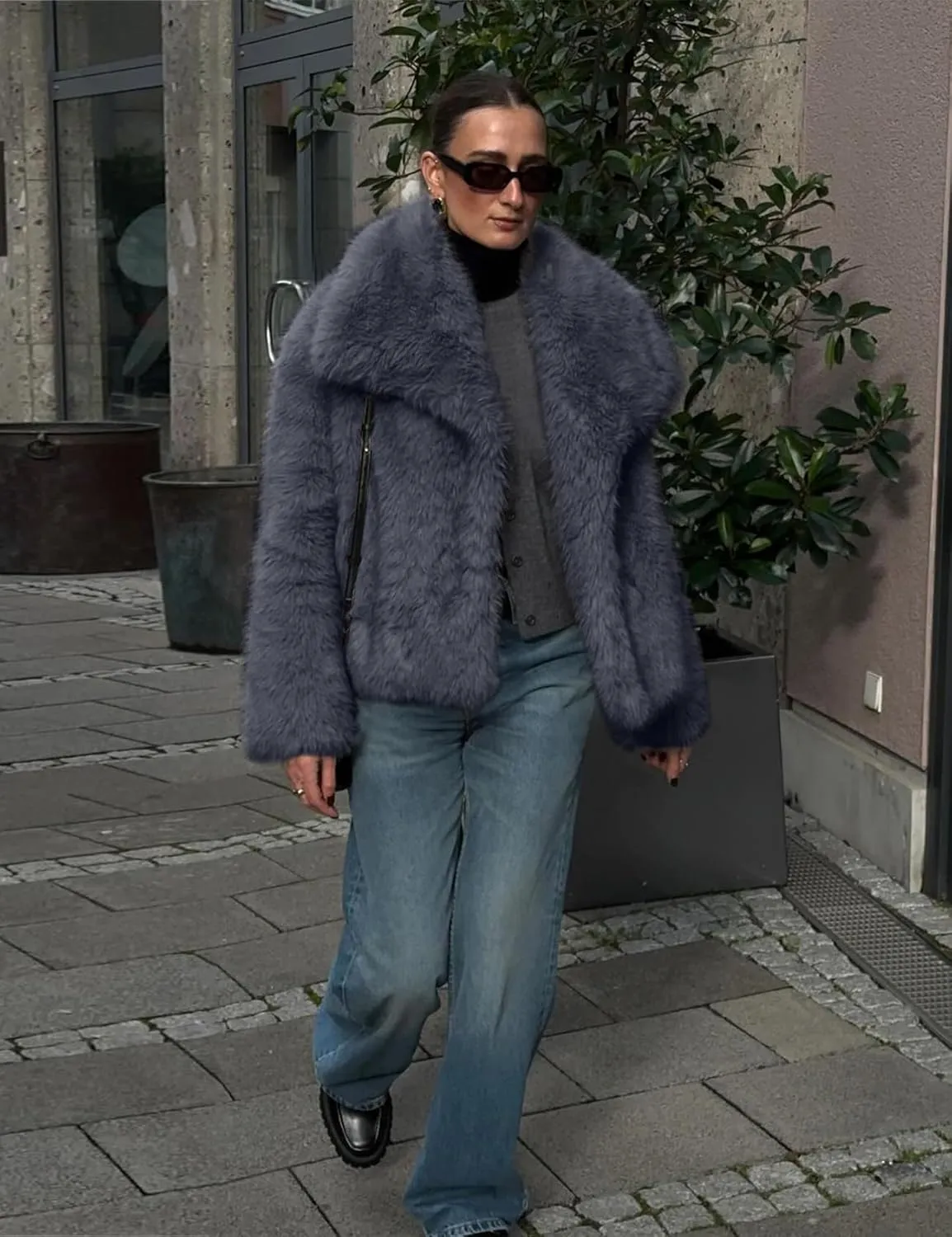 Shiyifa Faux Fur Coat for Women Fluffy Faux Fur Jacket Long Sleeve Open Front Cropped Fuzzy Outerwear