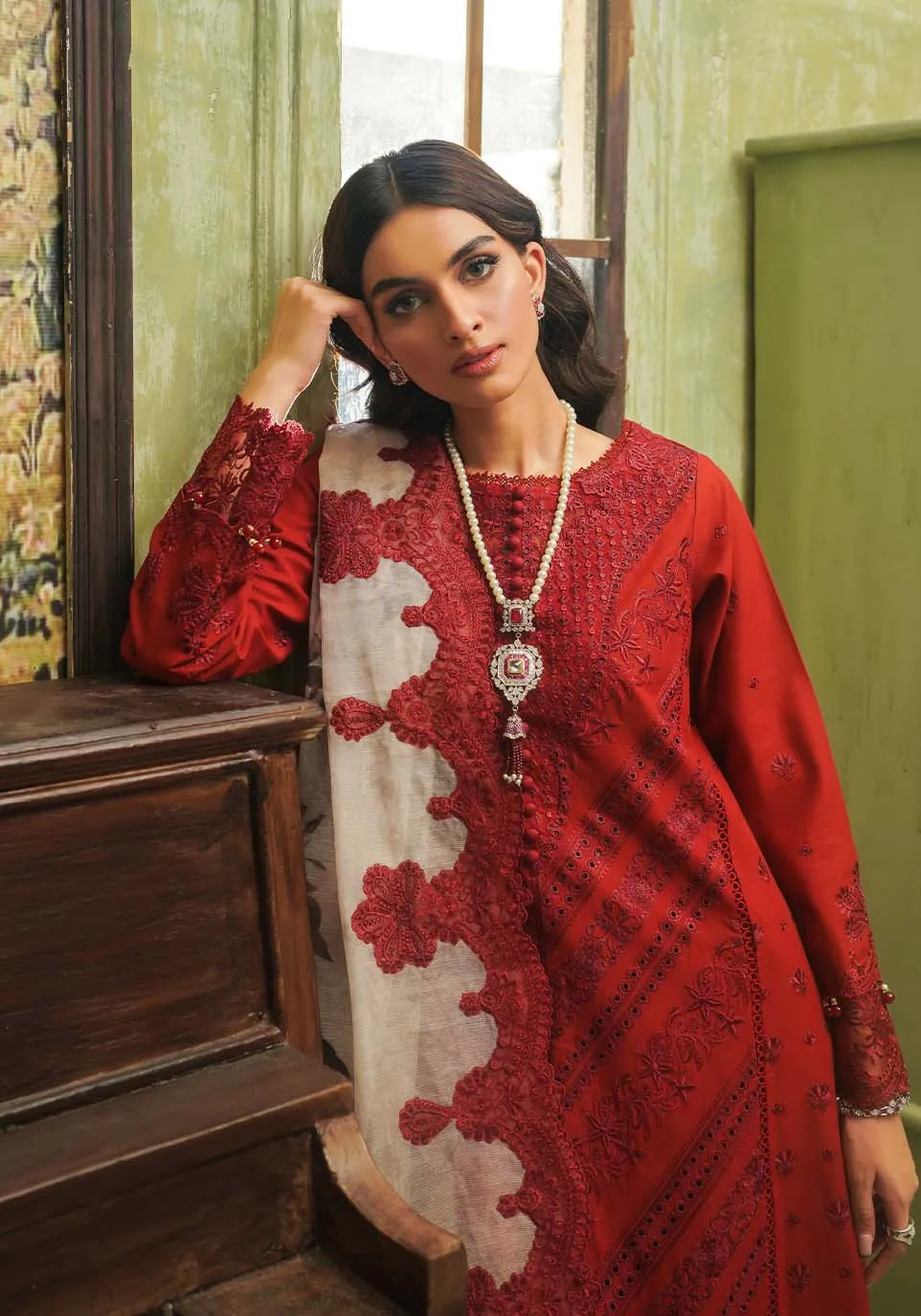 ZarQash Tresor Luxury Lawn – ZQT 007 ROSALINE